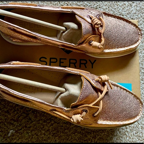 New with box Sperry Shoes size #7 - Picture 4 of 14